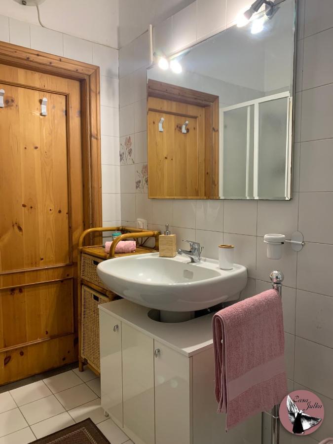 Casa Julka Lägenhet Livorno Exteriör bild