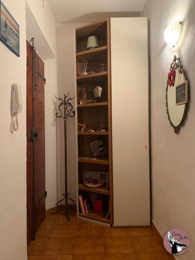 Casa Julka Lägenhet Livorno Exteriör bild