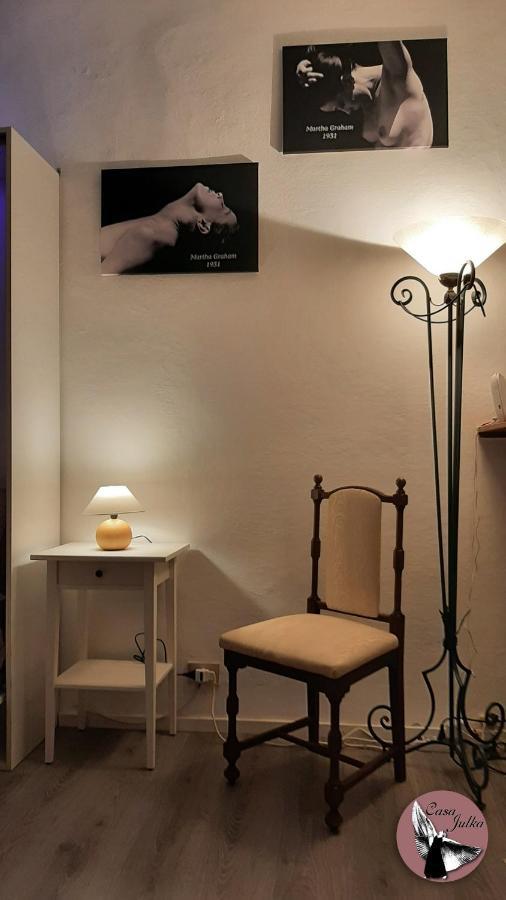 Casa Julka Lägenhet Livorno Exteriör bild