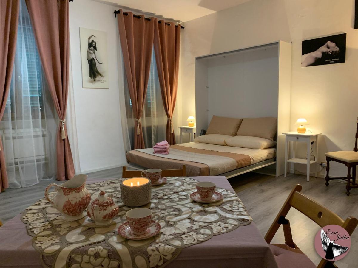 Casa Julka Lägenhet Livorno Exteriör bild
