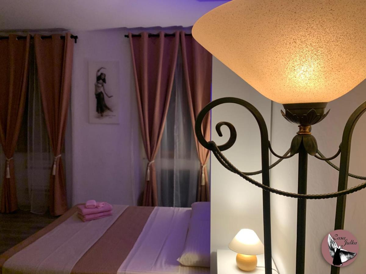 Casa Julka Lägenhet Livorno Exteriör bild