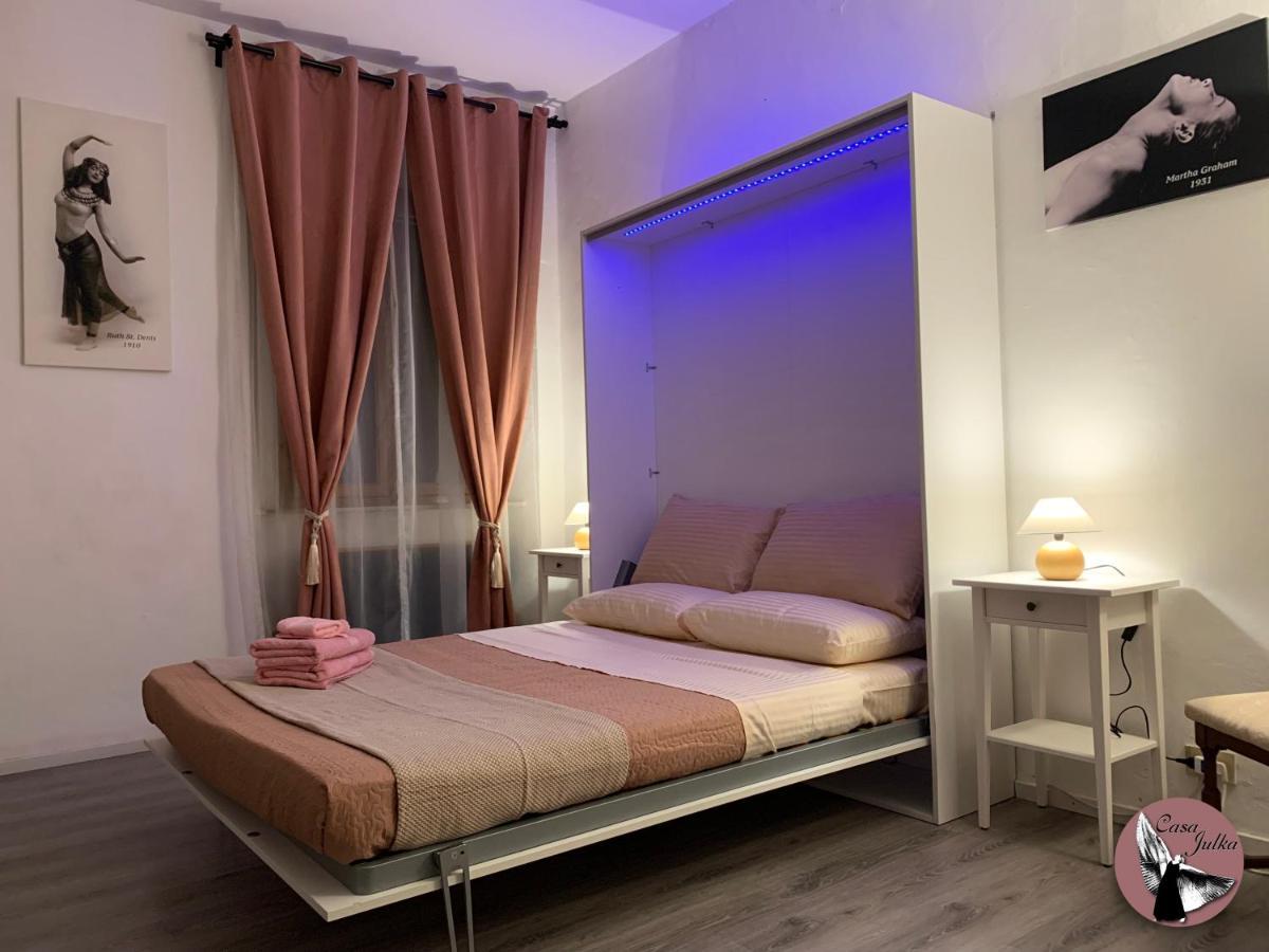 Casa Julka Lägenhet Livorno Exteriör bild