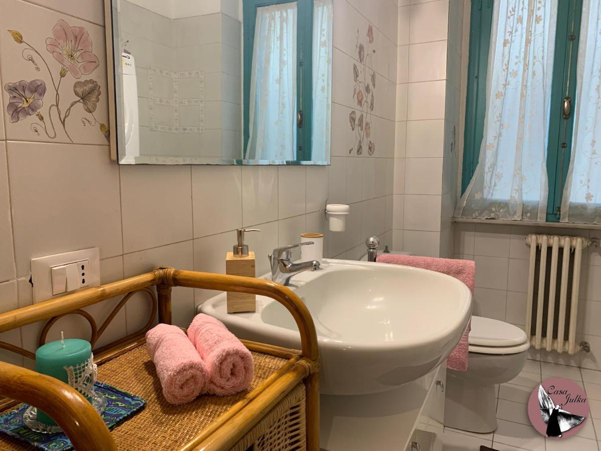 Casa Julka Lägenhet Livorno Exteriör bild